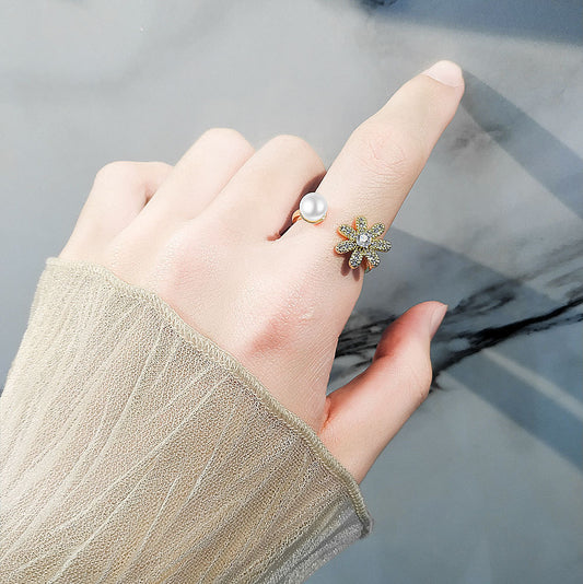 Womens Adjustable Rings With Zircon Pearl Flower Copper Electroplated Yellow Golds Gems And Adjustable Opening