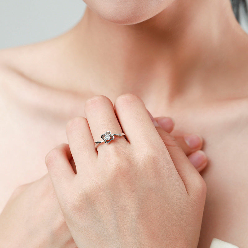 Womens Ring S925 Sterling Silver Four Leaf Petal Design With Gold Plated Artificial Gemstones Anniversary