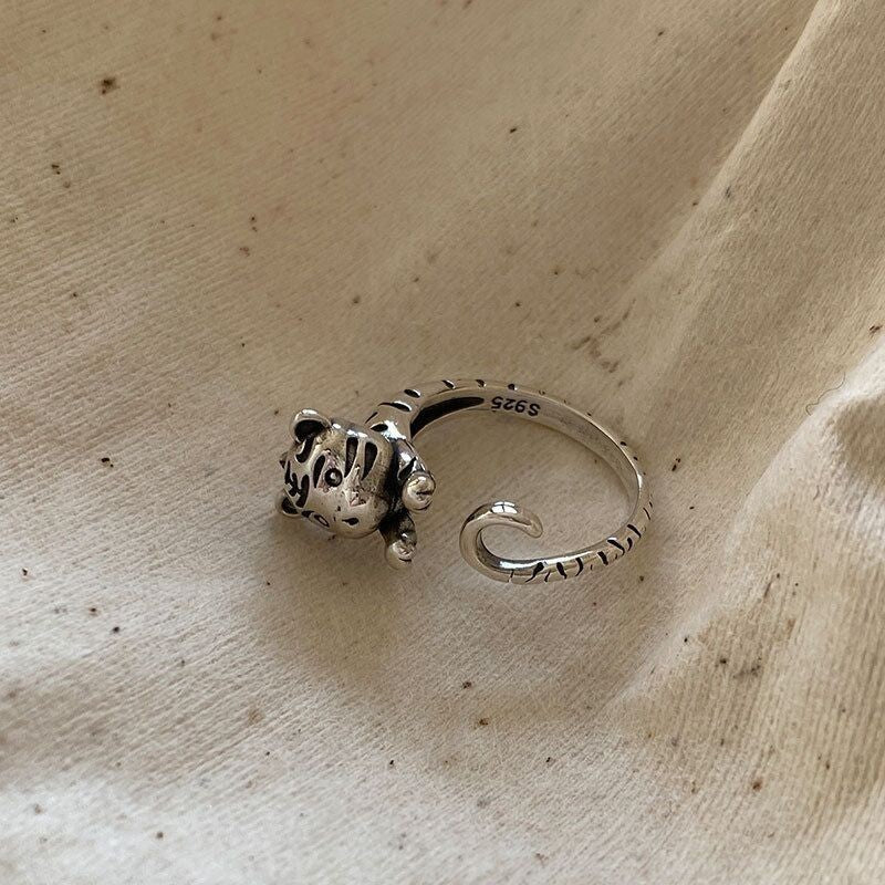 Unisex Tiger Ring Adjustable Open Ring Distressed Zinc Alloy Retro Statement Jewelry For Women And Men Classic