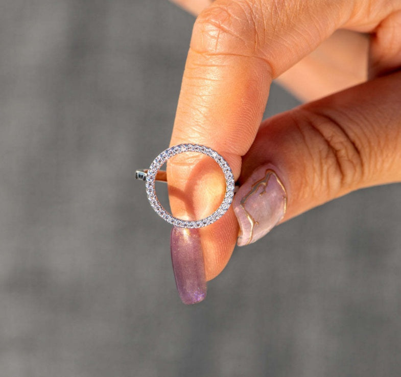 Womens 925 Sterling Silver Ring With Diamond Circle Geometric Design Elegant Fashion Jewel Individually Packed