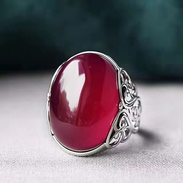 Emerald Gemstone Adjustable Metal Ring With Open Design Elegant Fashion Statement Green Ring For Everyday Wear