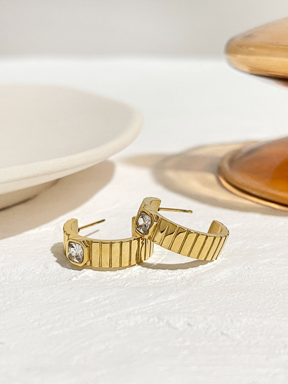 Titanium Steel Inlaid Zircon Checkered C-shaped Earrings