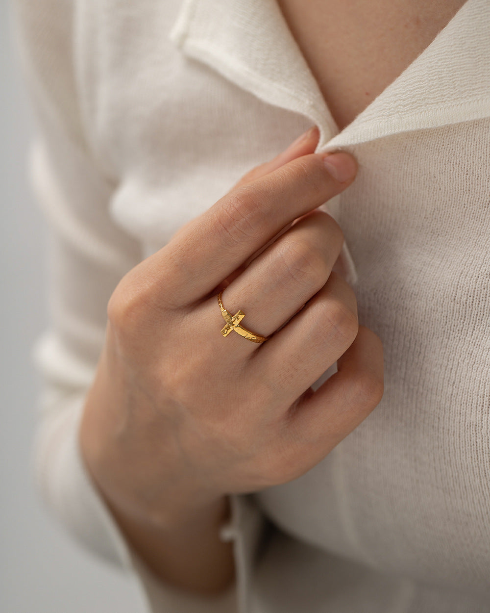 Womens Cross Open Ring Stainless Steel Adjustable Geometric Fashion Jewelry Modern Elegant Statement Piece Lux