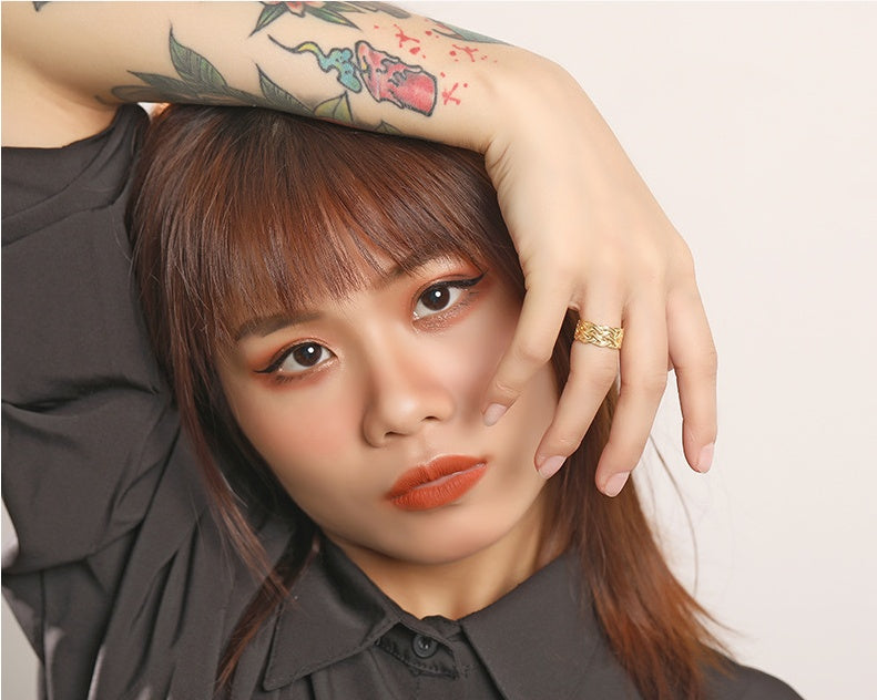 Womens Silver Twist Ring Hollow Electroplated Fashion Jewelry Travel Souvenir Gift Ring For Women New Lux Gems