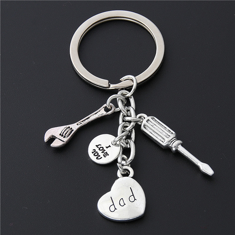 Heart Keychain For Dad And Mom I Love You Pendant Key Ring Unisex Zinc Alloy Gift For Parents A Heartfelt Gift