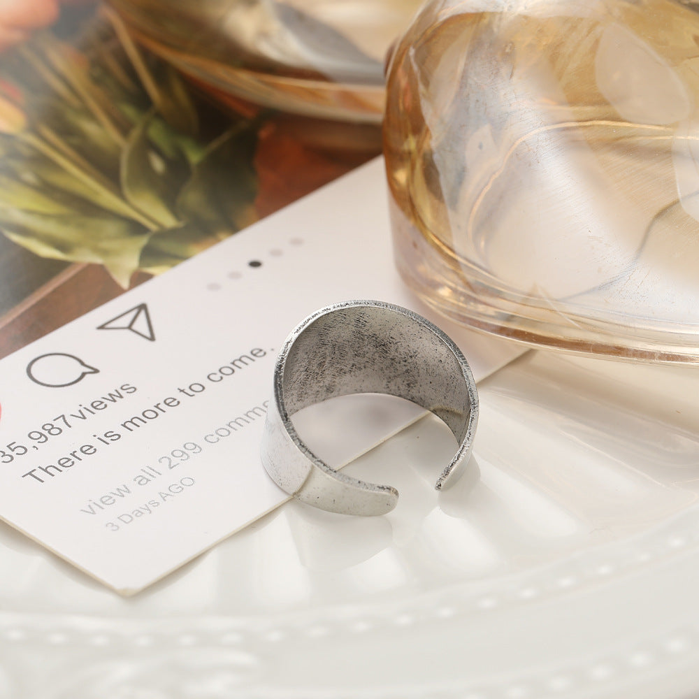 Womens Alloy Daisy Ring With Small Opening Fashion Ring European Retro Style Jewelry For Women Party Accessory Elegant