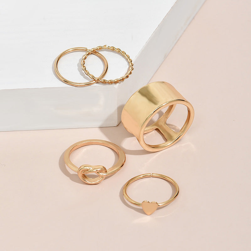 Golden Alloy Ring Set For Women European American Twist Love Rings Party Daily Wear Elegant Stacking Jewelry Style