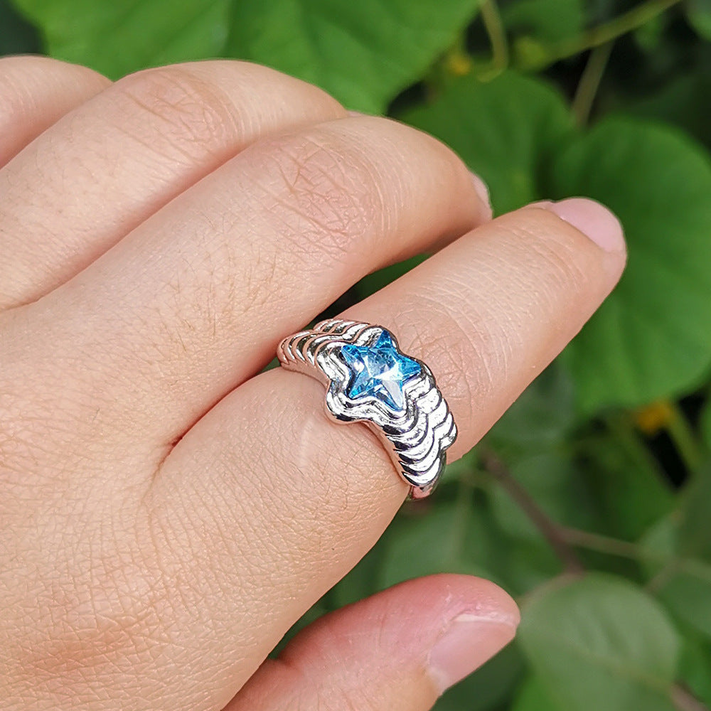 Womens Geometric Star Ring Alloy Metal Fashion Ring Retro Inlaid Star Design Electroplated Cold Wind Ring Ring