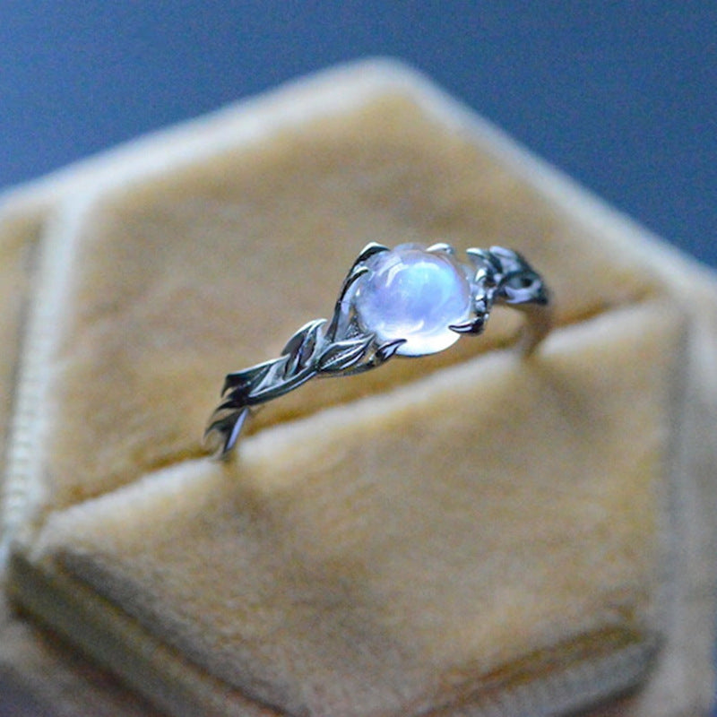 Geometric Mesh Ring with Moonstone and Leaf Accent Silver