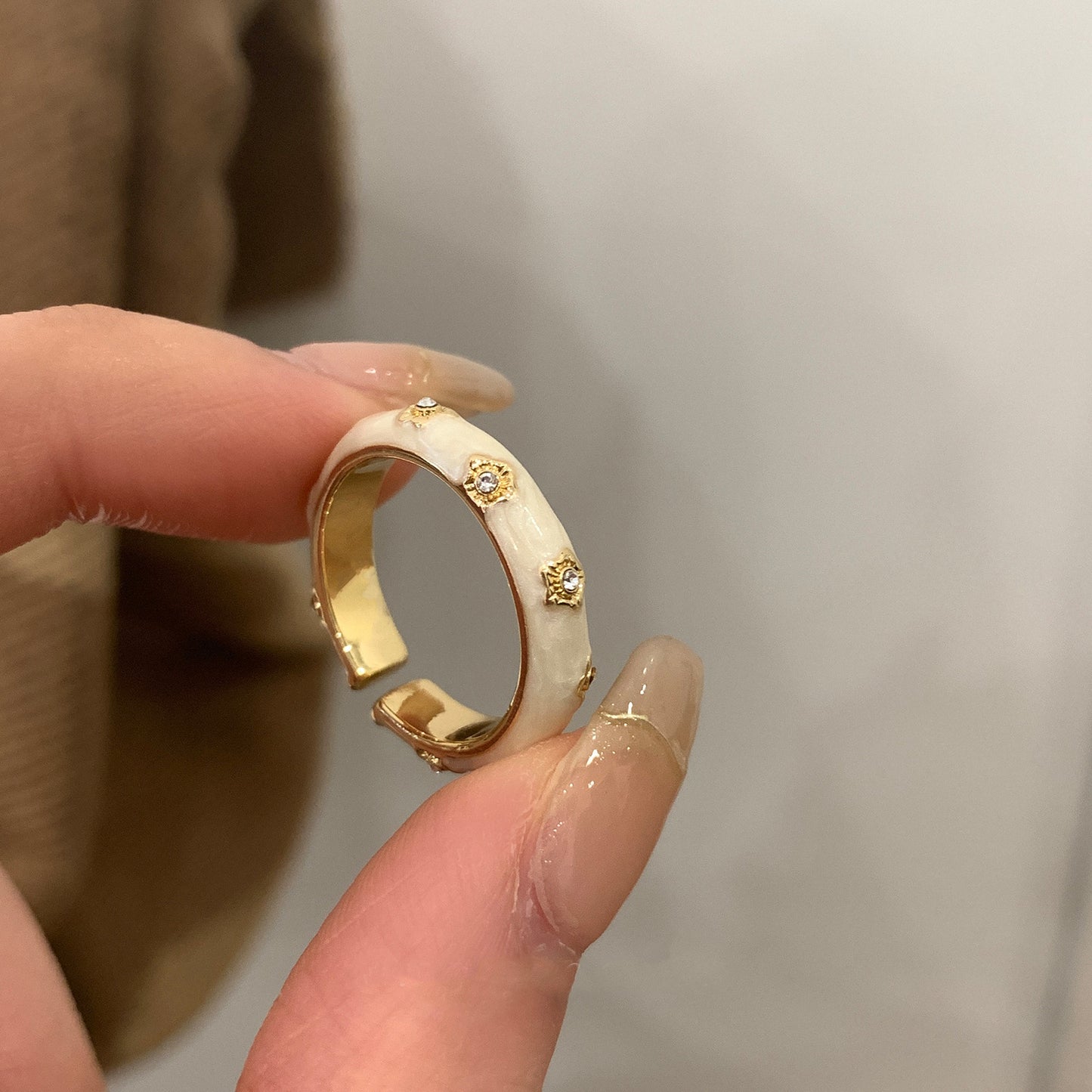 Pearl Ring Bamboo Joint Creative Ring Unique Geometric Metal Ring Pearl Inlay Design Distinctive Gold Ring Pearl