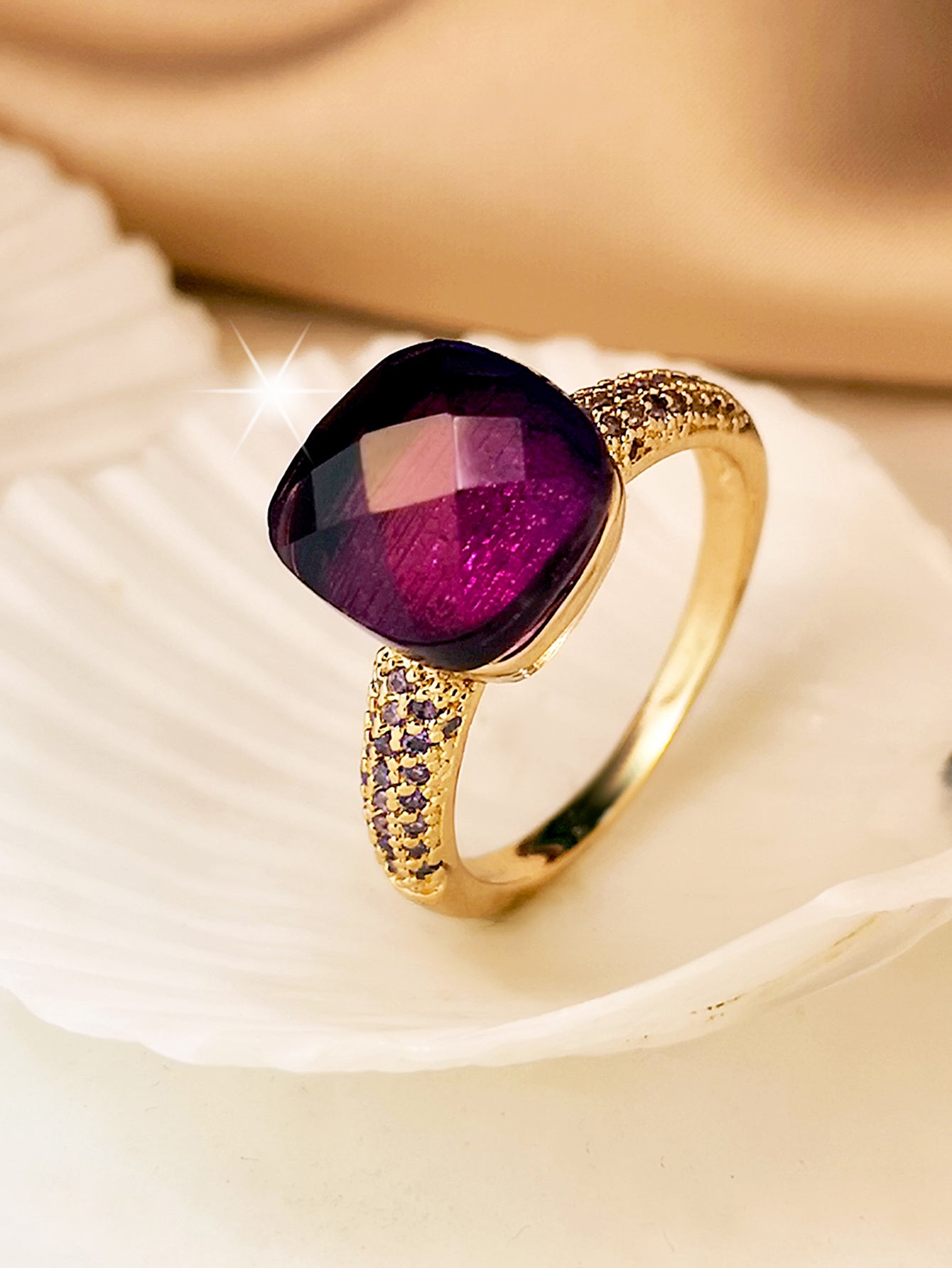 Personalized Wild Fashion Ring Copper Zircon Resin European American Style Womens Geometry Ring Elegant Finish