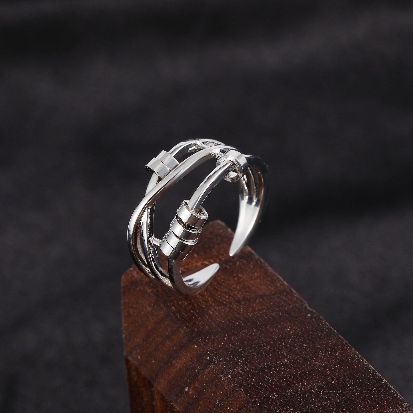 Unisex Geometric Alloy Ring Irregular Fashion Accessory Niche Design Sense Ring For Everyday Wear Timeless Style For All