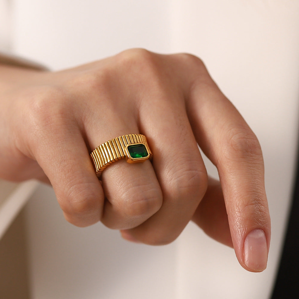 Fashion Titanium Steel Ring With Square Diamond Accent Vertical Design Green White Plated Jewelry Elegant Gift