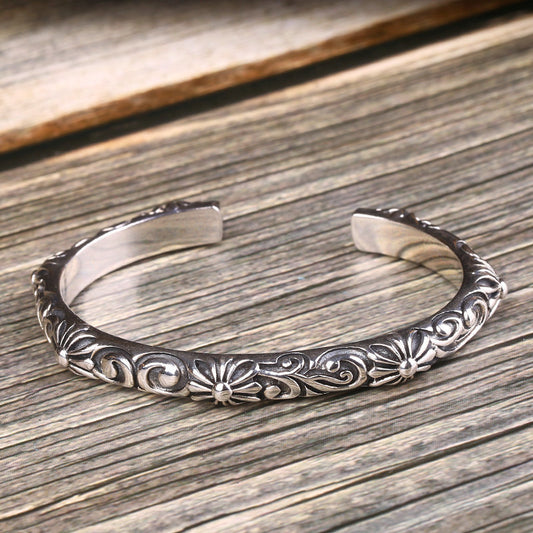 Thai Silver Distressed Pattern Bracelet Vintage Silver Plated Women Fashion Accessory For Women Vintage Appeal