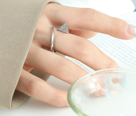 Geometric Zirconia Ring Elegant Women Jewelry Anniv Gift Statement Ring Modern Design For Her Special Occasion