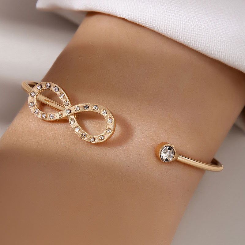Womens Elegant Alloy Bracelet With 3D Flower And PearlInlay Electroplated Finish Floral Design Material Flower