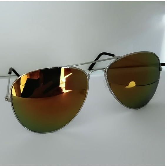 Metal Frame Polarized Sunglasses Driving Glasses With Dustproof Toad Mirror Design Fashion Eyewear Collections