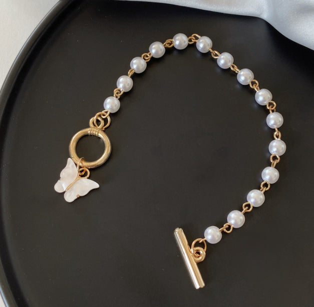Womens Golden Butterfly Bracelet With Pearl Pendant European Geometric Design Alloy Metal Fashion Jewelry Bracelet