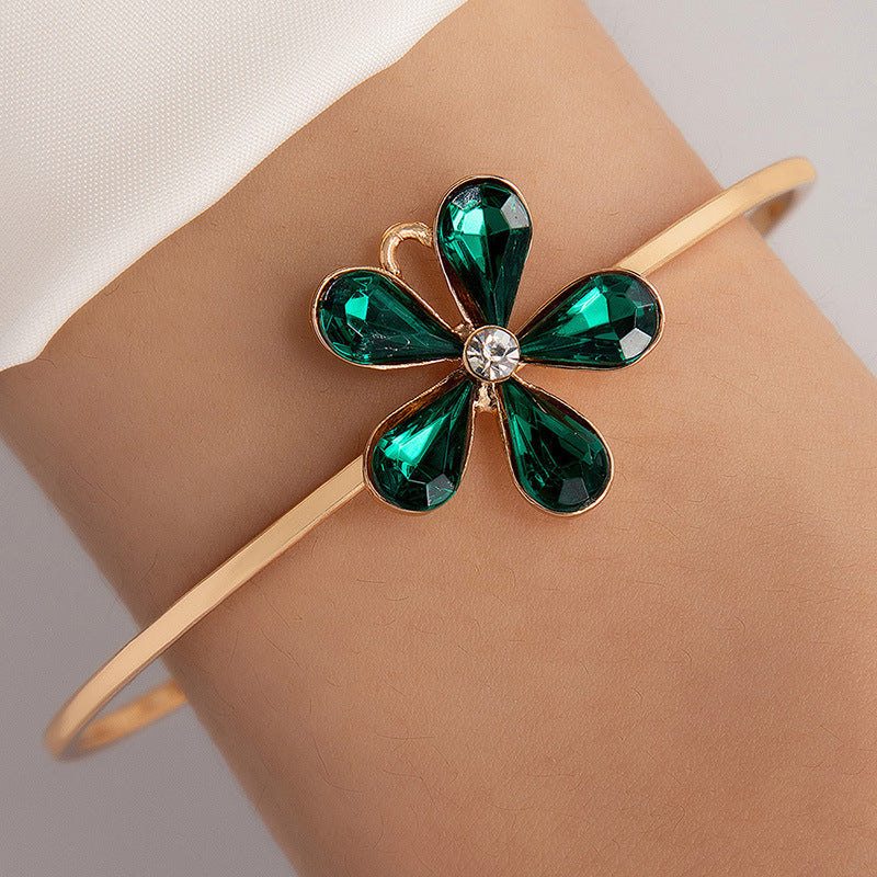Womens Elegant Alloy Bracelet With 3D Flower And PearlInlay Electroplated Finish Floral Design Material Flower