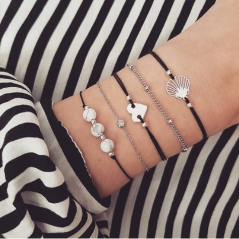 Womens Bohemian Bracelet Set Vintage Beaded Charm Alloy Jewelry Boho Bracelets Bow Design And Love Boho Jewelry Gift