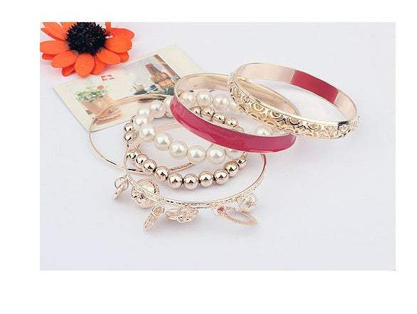 Womens Pearl Bracelet Hollow Multi Layered Design Alloy Jewelry Statement Accessory for Women Elegant Sparkles