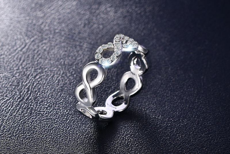 Korean Style Titanium Ring For Women With Rhinestone Accent