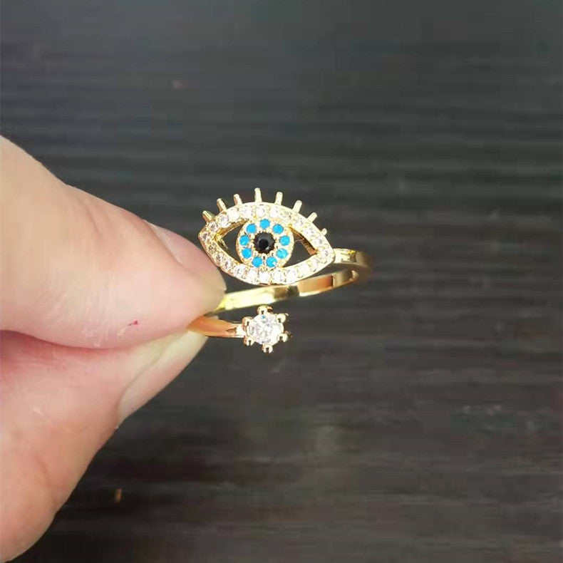 Eye Design Ring with Blue Eyes Copper Plated Unique Statement Jewelry Sturdy Elegant Accessory for Her Fashion