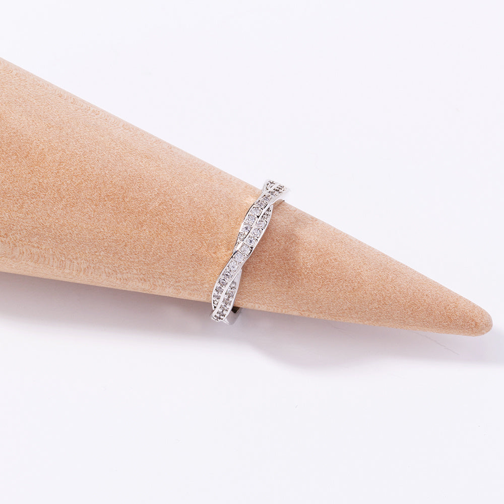 Womens Copper Ring With Zircon Knotted Ring Vintage Fashion Electroplated Jewelry Anniversary Ring Europe Style