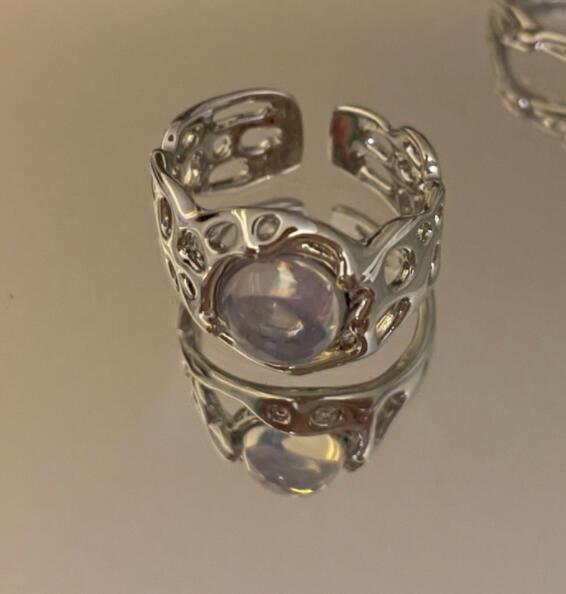 White Crystal Opal Vintage Adjustable Ring For Women Rhinestone Inlay Alloy Setting Handmade Shimmering Stones