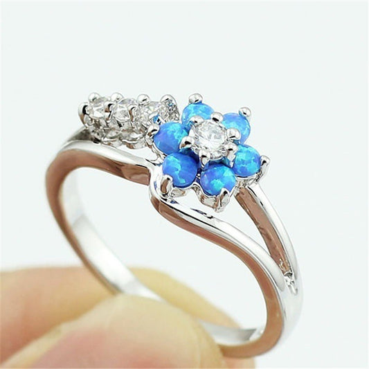 Womens Alloyed Flower Ring Gold Plated With Artificial Gemstones And Rhinestones European American Design Gift