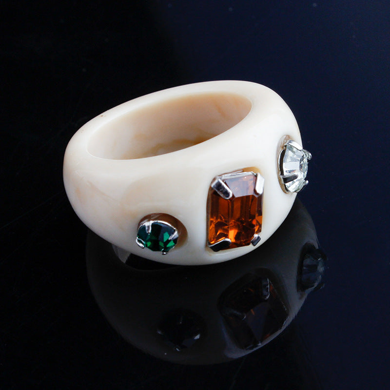 Vintage Star Rings Set for Women Alloy Inlaid Gem Rings Electroplated Candy Colored Jewelry Six Piece Set Gift