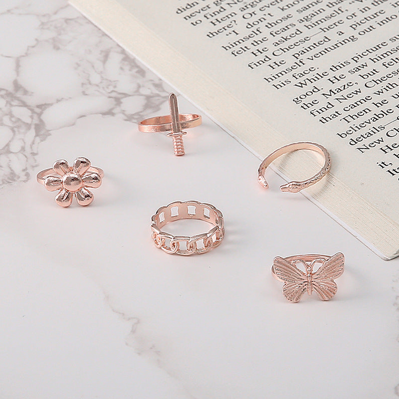 Unisex Flower Ring Set Of 5 Alloy Rings European American Fashion Jewelry For Women And Men Trendy Gift Deluxe