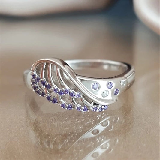 Heart Shaped Ring With Diamond Accent European Design Electroplated Alloy Jewelry For Women Gift Idea Style Wow