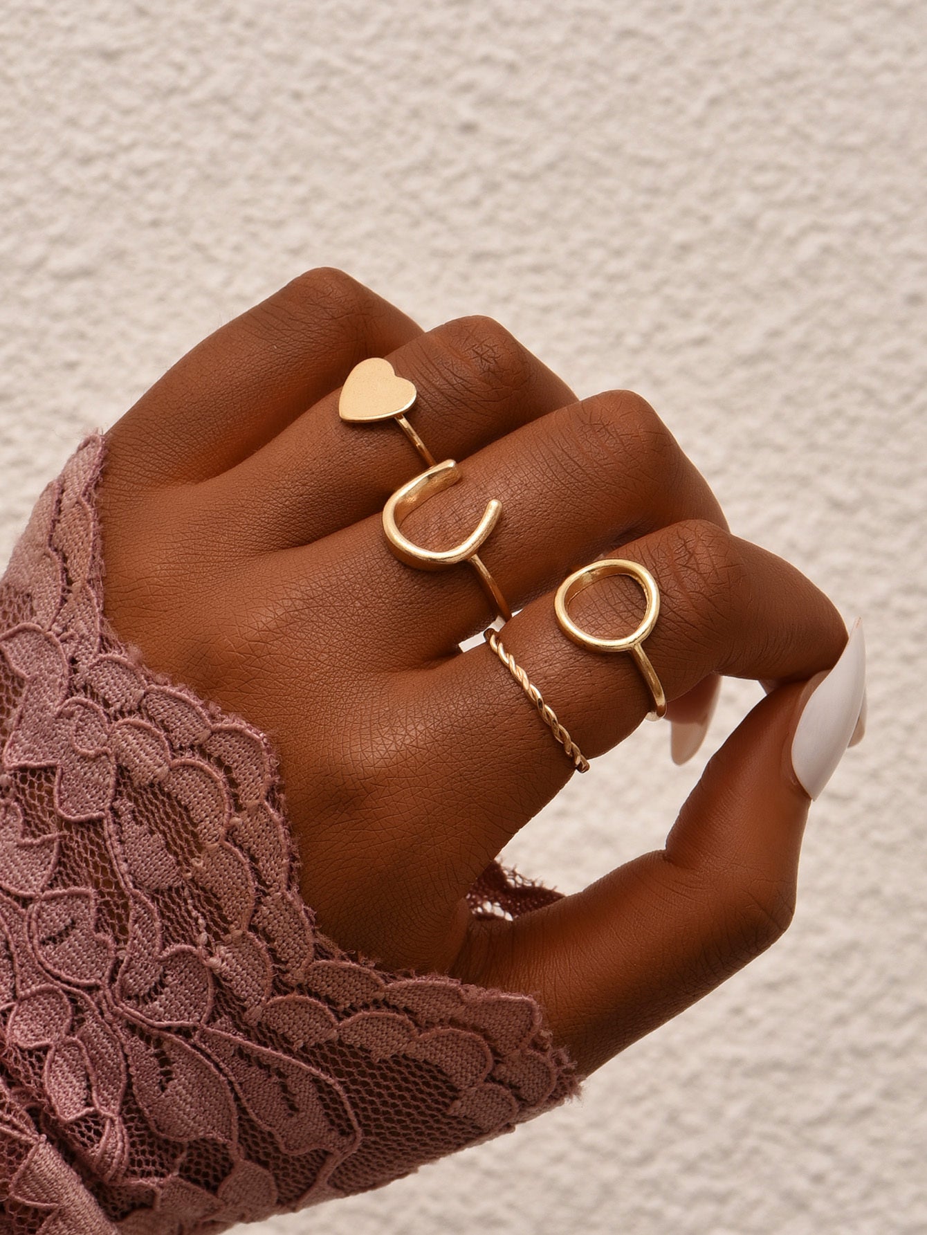 Fashionable Zinc Alloy Ring For Women Beautiful Everyday Accessory High Quality Design Ring Elegant Shine Look