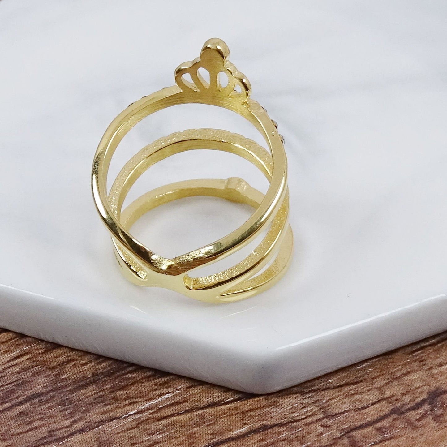 Titanium Steel Diamond Ring Vintage Crown Design Golden Polished Band For Men Gift Fashion Accessory For Him A