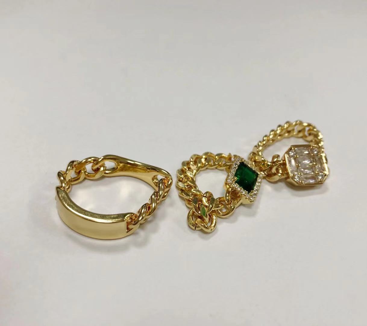 Emerald Inlay Brass Ring With Chain Golden Green Accent