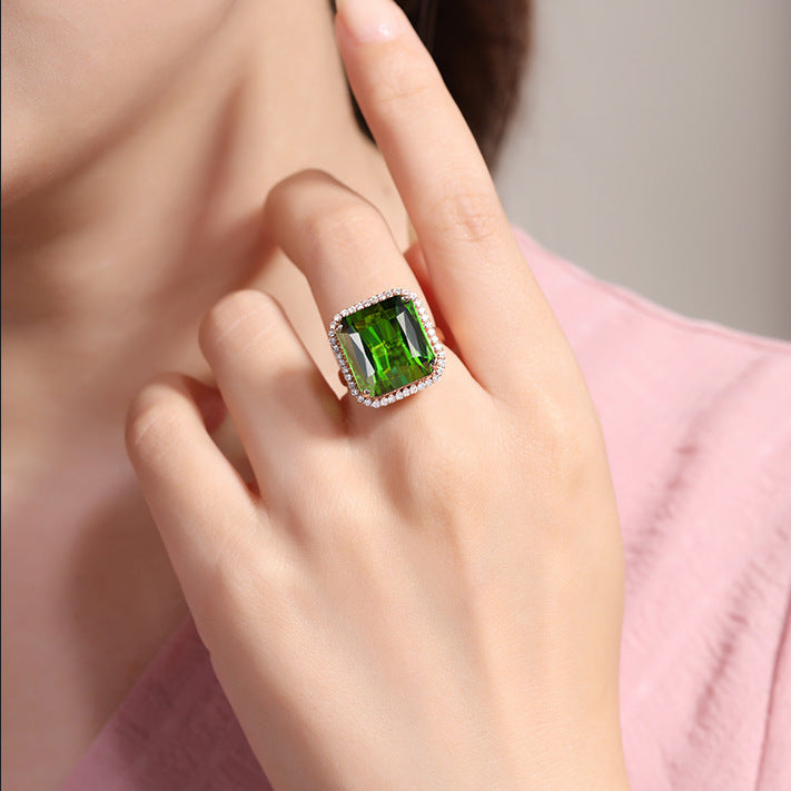Emerald Green Tourmaline Simulated Ring For Women Copper Mosaic Gold Plated Jewelry Gentle Fit Ring For Ladies