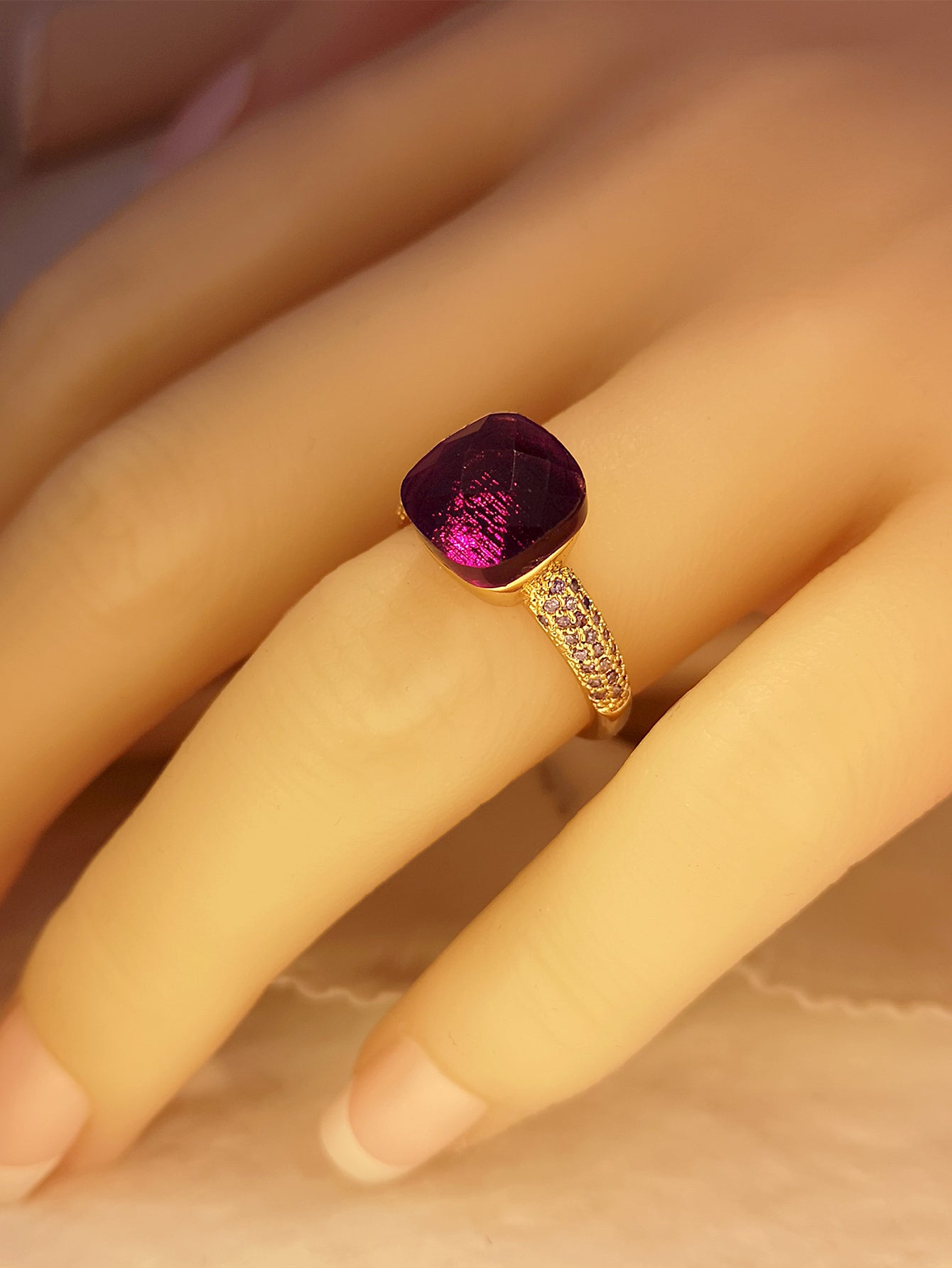 Personalized Wild Fashion Ring Copper Zircon Resin European American Style Womens Geometry Ring Elegant Finish