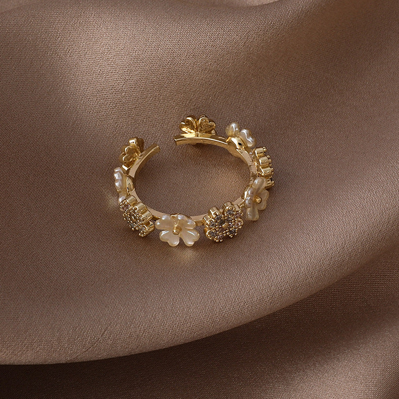 Tiny Flower Ring With Zircon Shell Copper Geometrical Designer Jewelry For Women Stylish Everyday Wear For Women