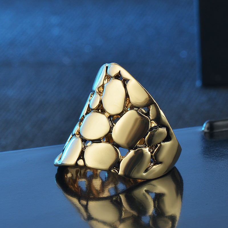 Retro Palace Style Ring Simple Elegant Alloy Gold Plated 22 By 22 Millimeter Timeless Design For Everyday Wear