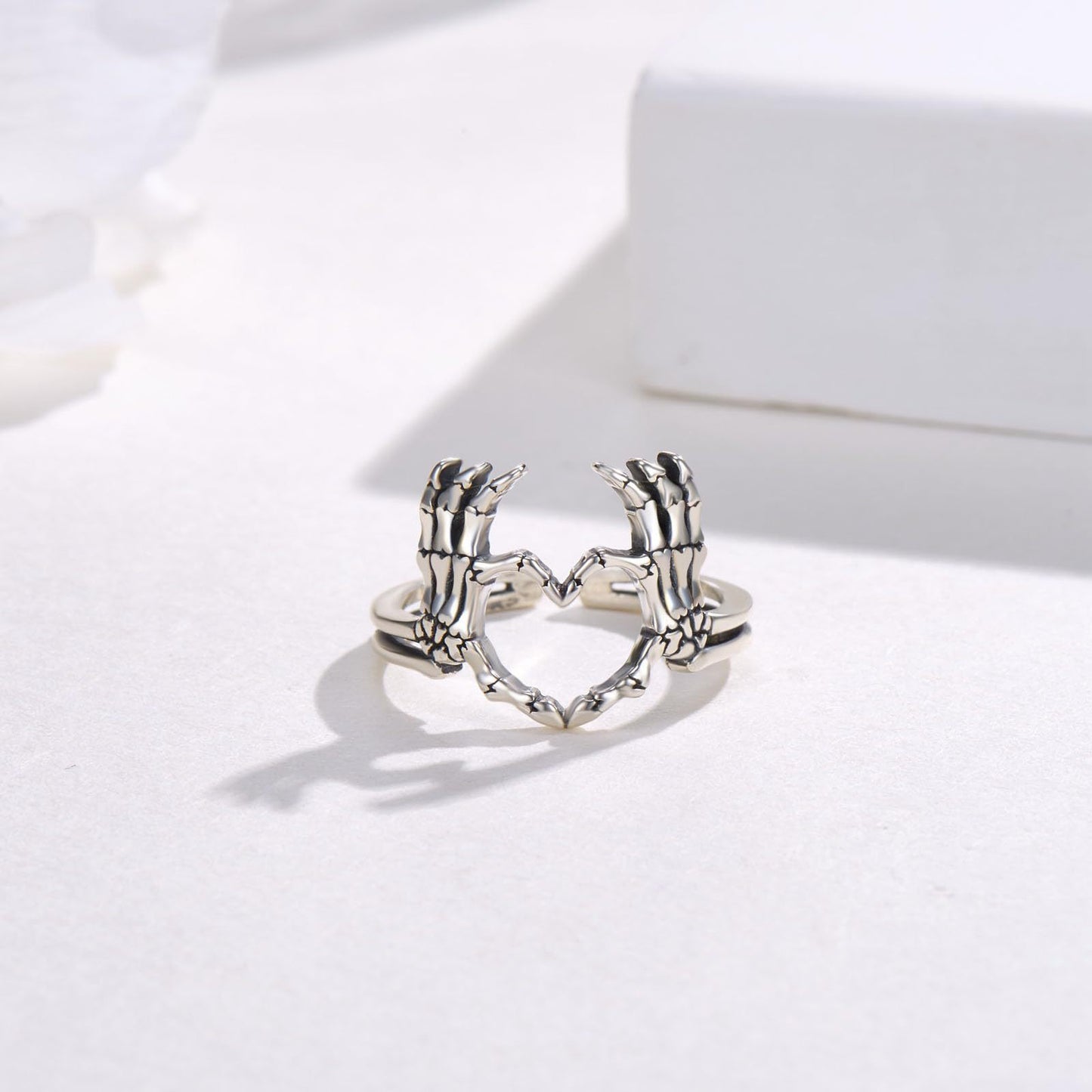 Adjustable Open Mouth Love Skull Heart Paw Index Finger Ring Metal Couple Ring Retro Design Electroplating Color Size