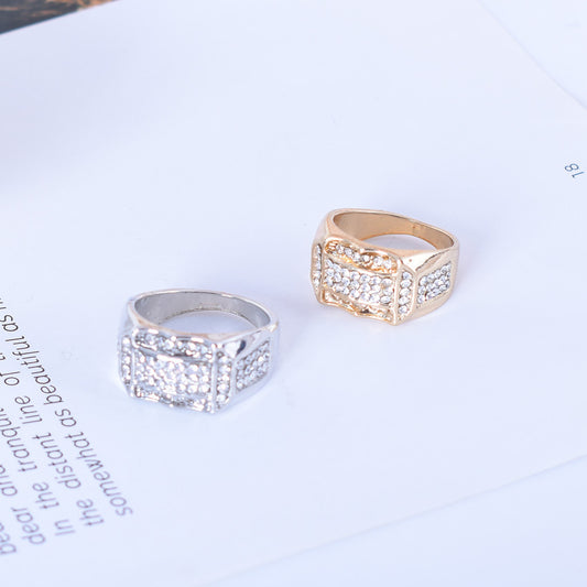 Unisex Alloy Ring With European Diamond Design Fashion Jewelry Statement Band Ring Gold Or Silver Finish Smooth Comfort