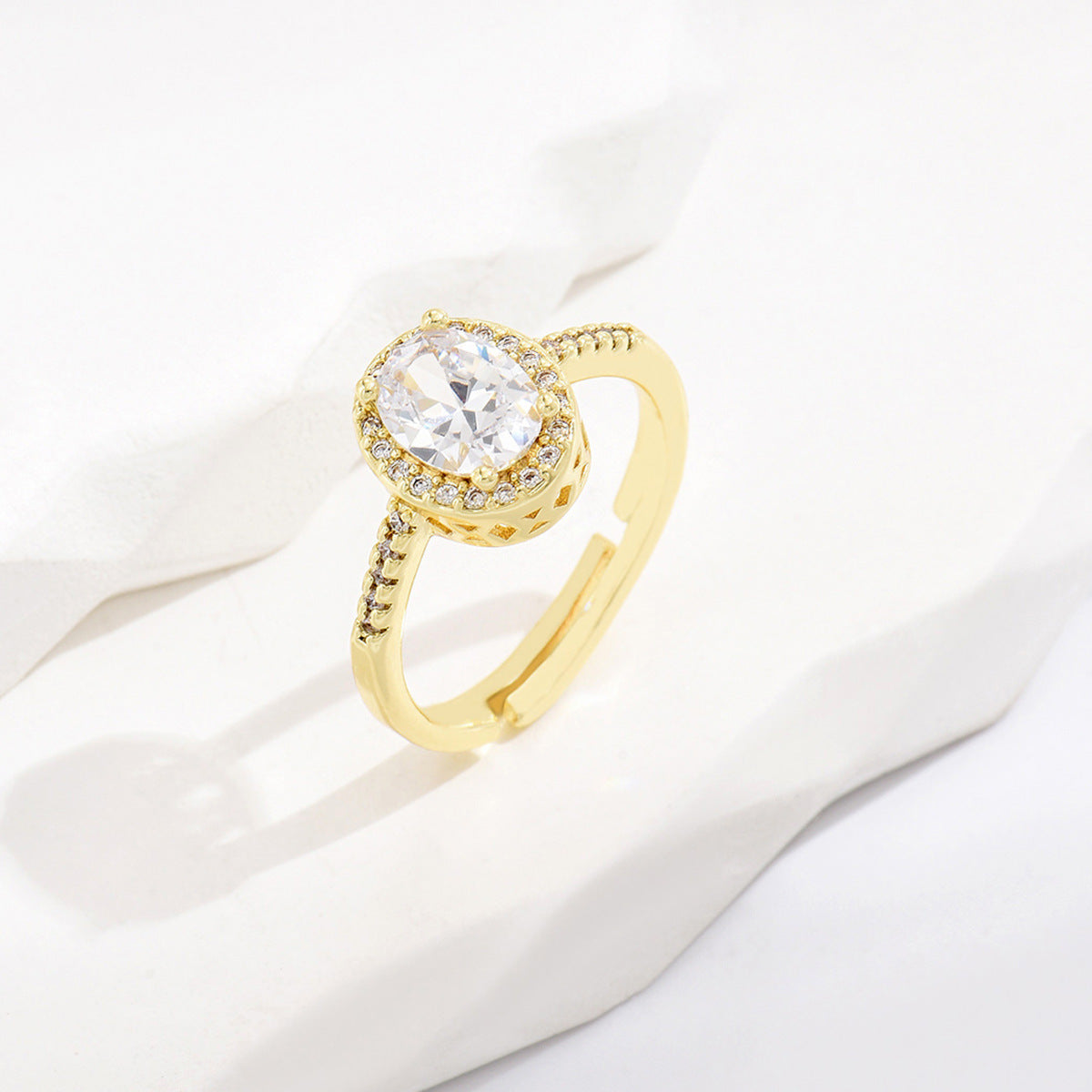 Women Adjustable Grass Green Heart Shaped Copper Ring Electroplated Fashion Jewelry For Daily Wear Accessory Gift