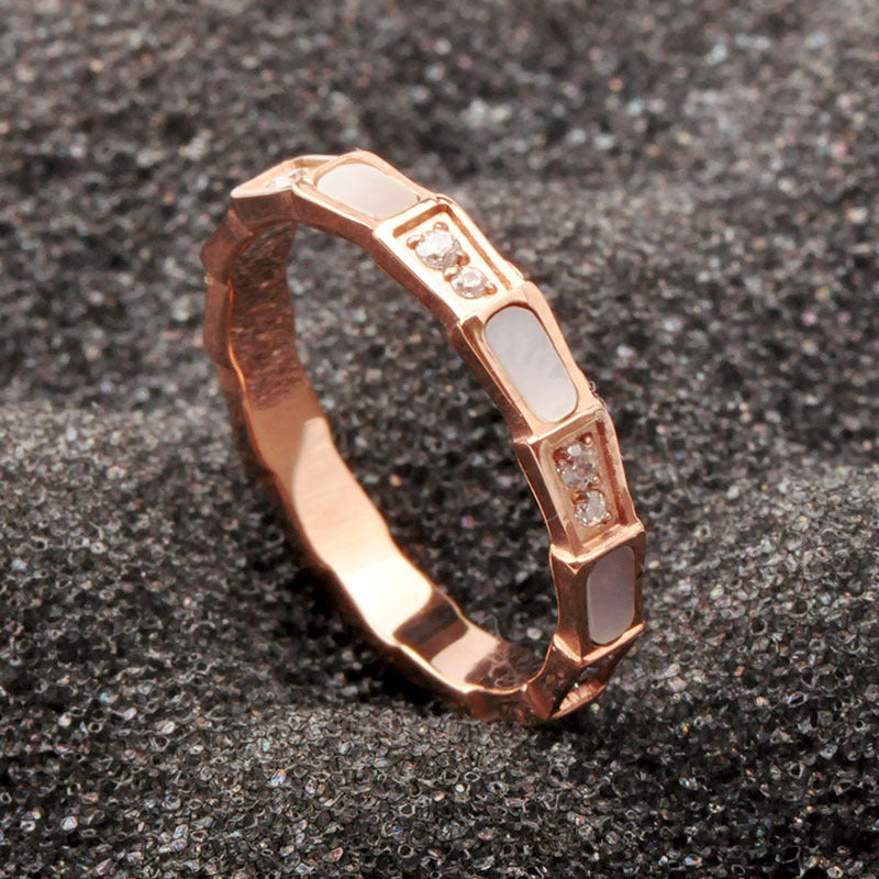 Snake Bone Ring with Fan Shape White Drip Oil Finish Titanium Stainless Steel Jewelry Geometric Elegant Finish