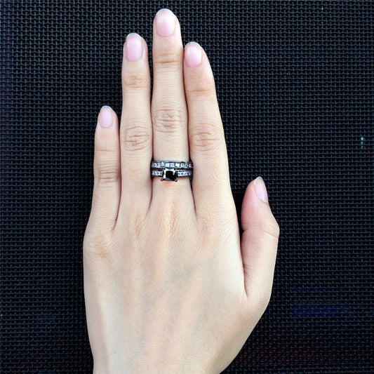 Unisex Geometric Ring With Zircon Inlay Alloy Band Gold Black Finish European American Style Jewelry For Women