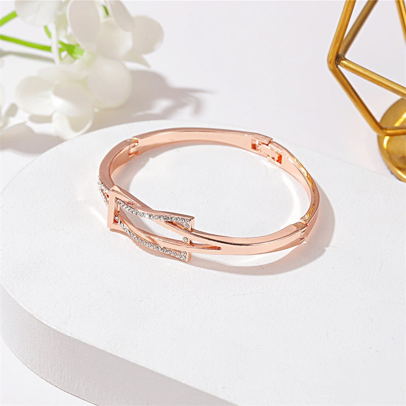 Geometric Cross Alloy Bracelet Korean Design Ancient Method Crafted Fashion Bracelet For Women Everyday Styles