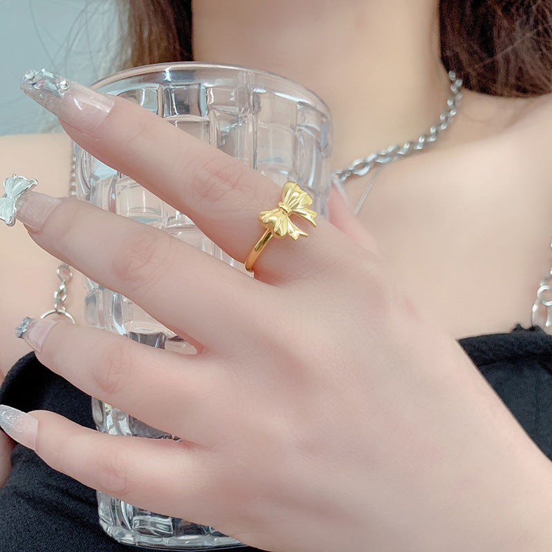 Womens Titanium Steel Ring With Golden Electroplated Finish Bow Butterfly Design Ideal For Couple Jewelry Collection