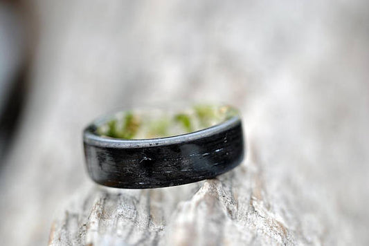Handmade Wood Resin Rings with Real Dried Flowers for Men and Women Fashion Jewelry Elegant Design Modern Edge