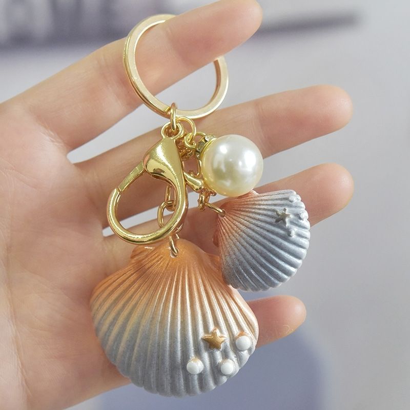 Pearl Shell Keychain Acrylic Ornament Modern Keyring For Keys And Bags Decorative Accessory Elegant Charm Item