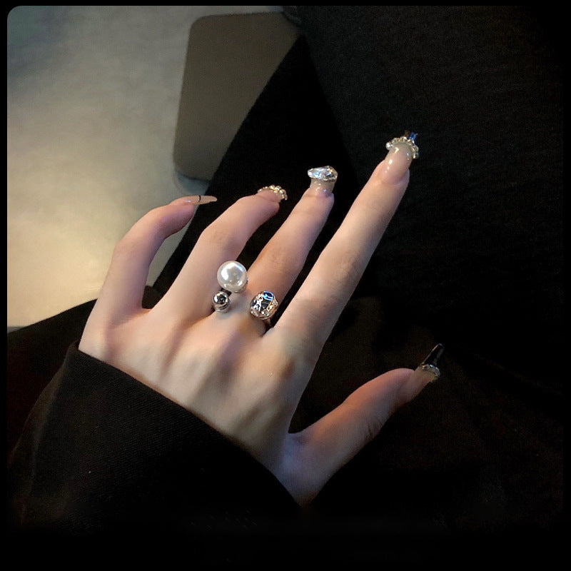 Womens Alloy U Shaped Index Finger Ring With Pearl Bow Design Electroplated Silver Finish Jewelry Trendy Piece